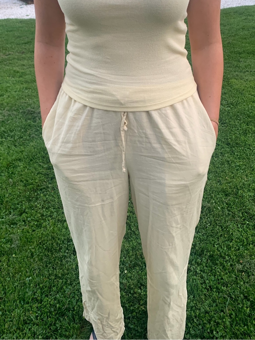Wild Fable light yellow linen pants in a S #linenlove #summer #preppy #classic